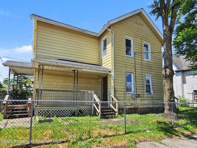 Building Photo - 602 Prospect Ave