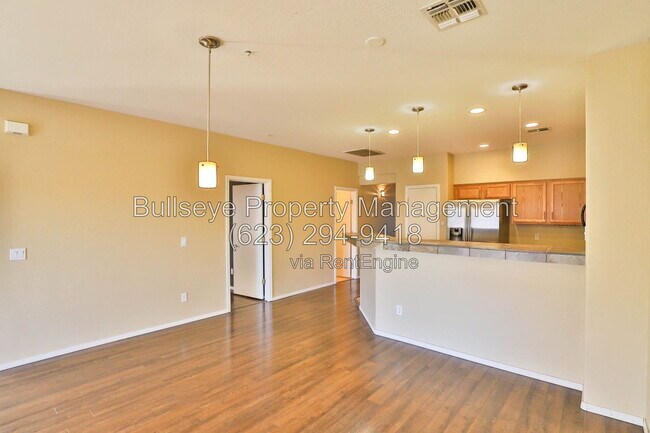Building Photo - 525 N Miller Rd