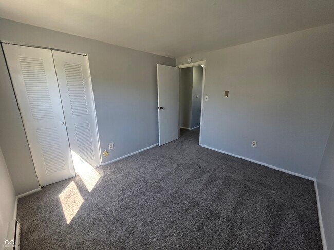 Building Photo - 3823 Biscayne Rd