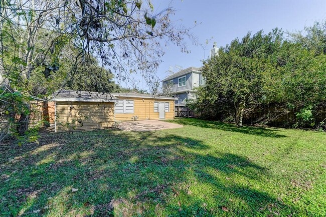 Building Photo - 4311 Ione St
