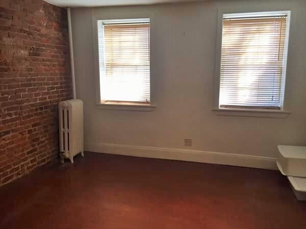 Primary Photo - 411 Bergen St