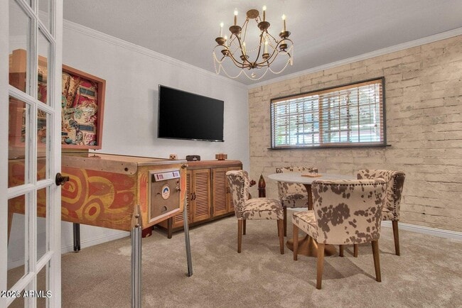 Building Photo - 6621 E 4th St