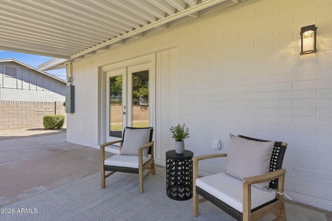 Building Photo - 2644 S Butte Ave