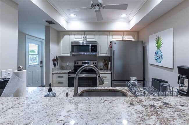 Building Photo - 5596 NE Gulfstream Way