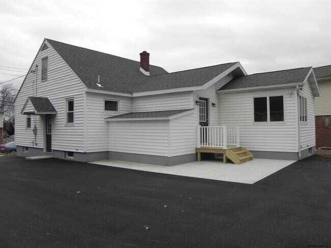 Building Photo - 53 Tremont St