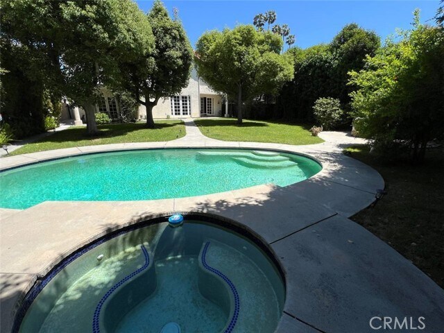 Building Photo - 4751 Haskell Ave