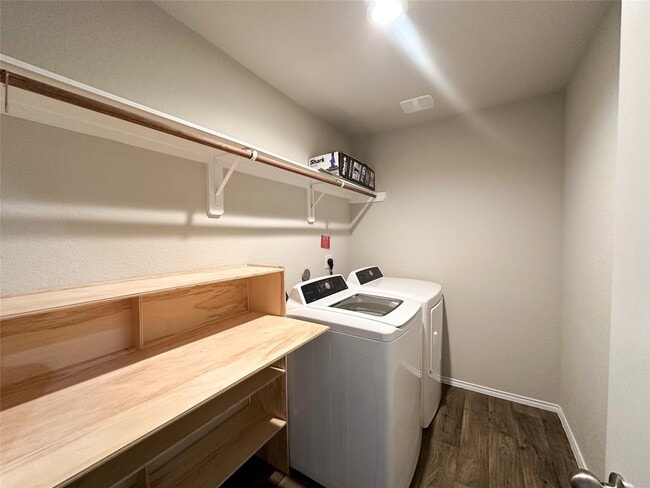 Building Photo - 1807 Brady Shores Dr