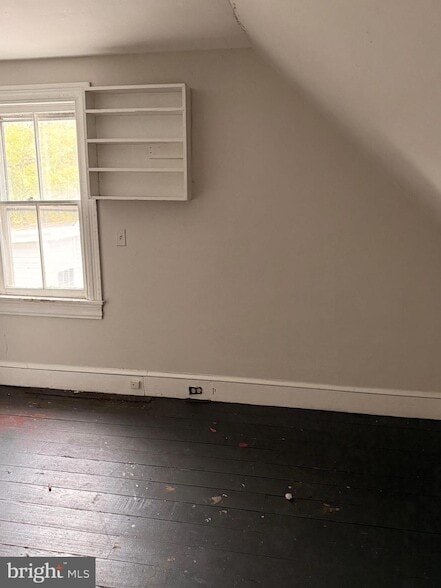 Building Photo - 73 Walnut St