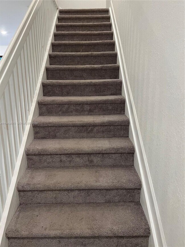 Building Photo - 20631 NE 7th Pl