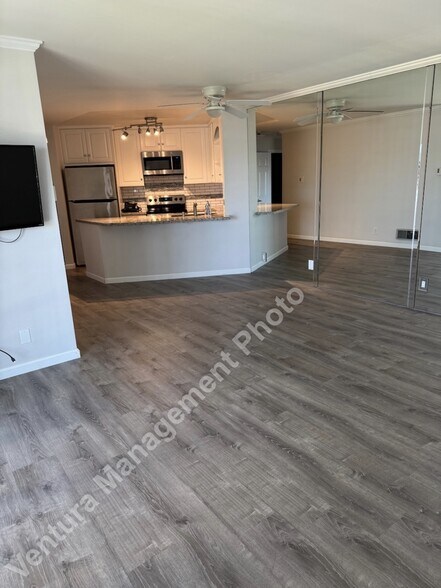 Building Photo - 2901 Peninsula Rd