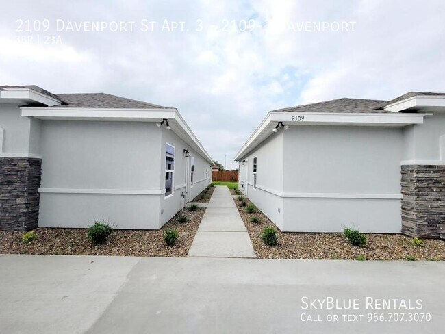 Building Photo - 2109 Davenport St