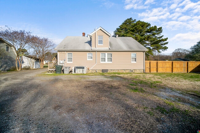 Building Photo - 1270 Old Buckroe Rd