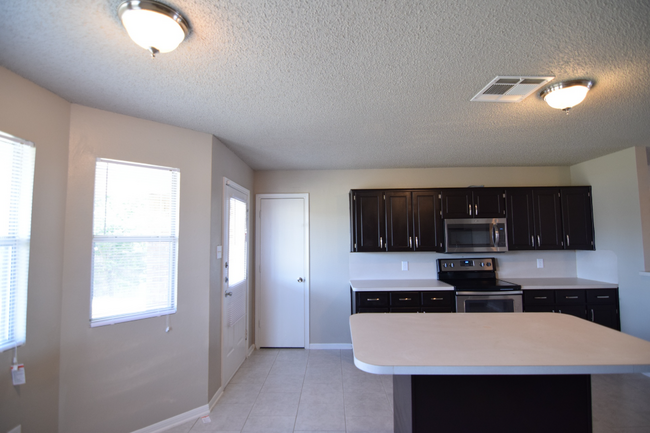Building Photo - 4105 Sand Dollar Dr