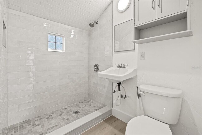 Building Photo - 2856 W Rainbow Cir