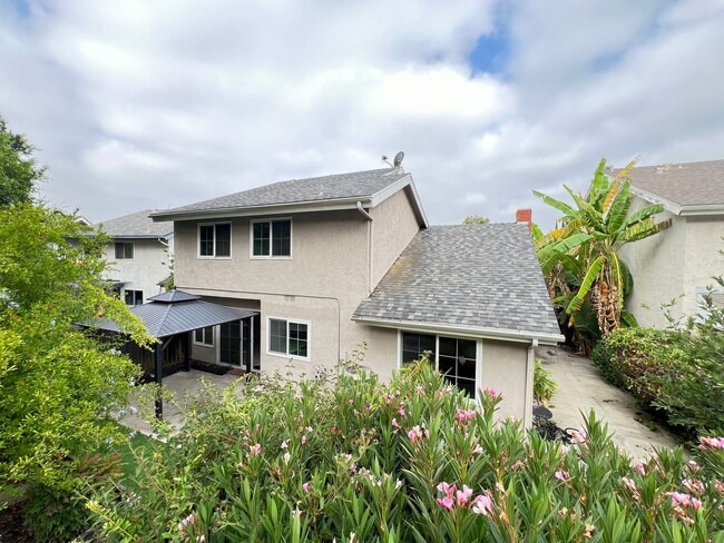 Building Photo - Lovely 4 Bed 3 Bath Brea Home With SOLAR