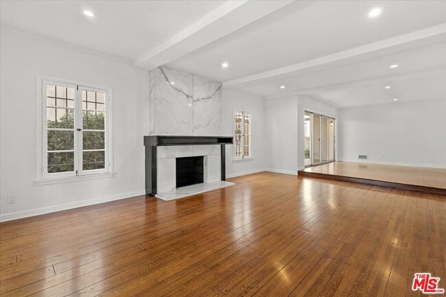 Building Photo - 203 S Detroit St