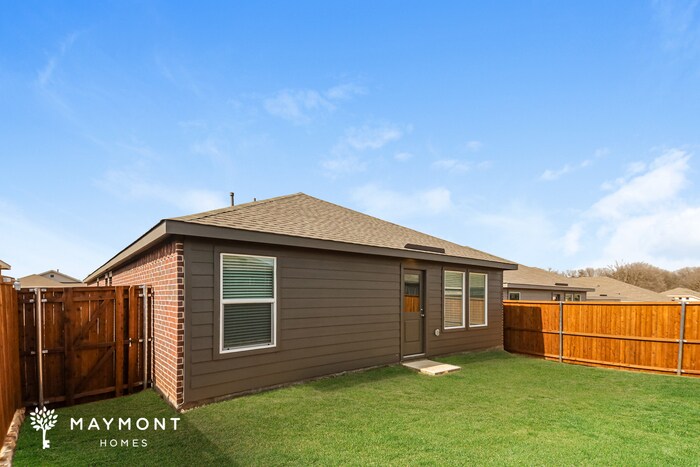 Building Photo - 2061 Belgian Dr