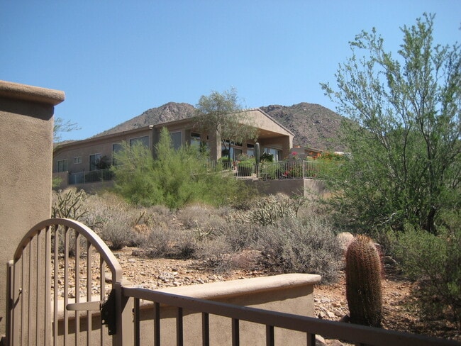 Building Photo - Mountainside Retreat with Breathtaking Vie...