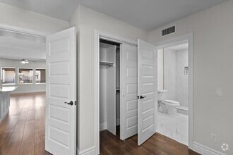 Building Photo - Be the First to Live in This Fully Renovat...