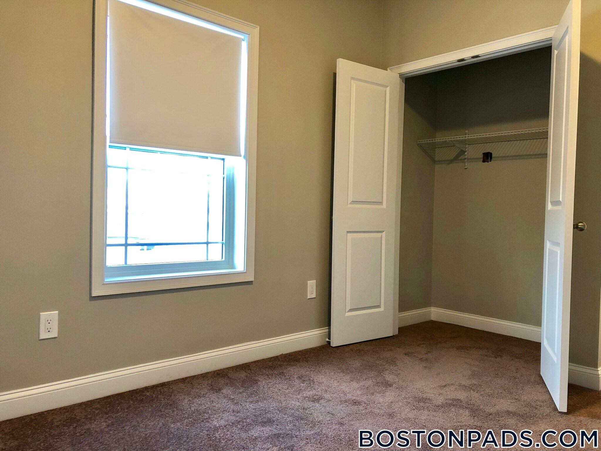 Building Photo - 9 Dehon St