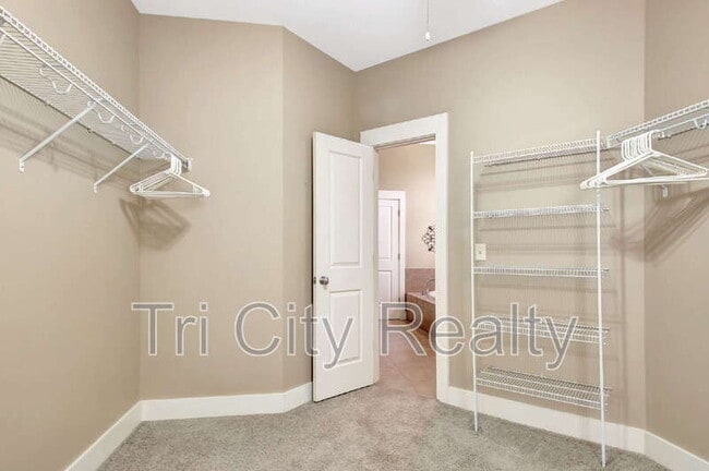 Building Photo - 175 Ridgeway Ct