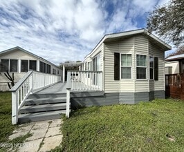 Building Photo - 4825-4A1A A1A S