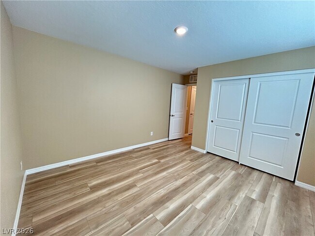 Building Photo - 4325 Harristown Dr