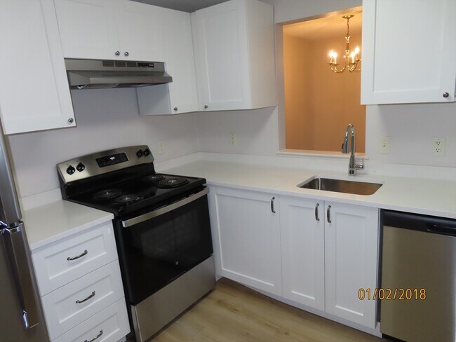 Building Photo - 3 Marc Dr