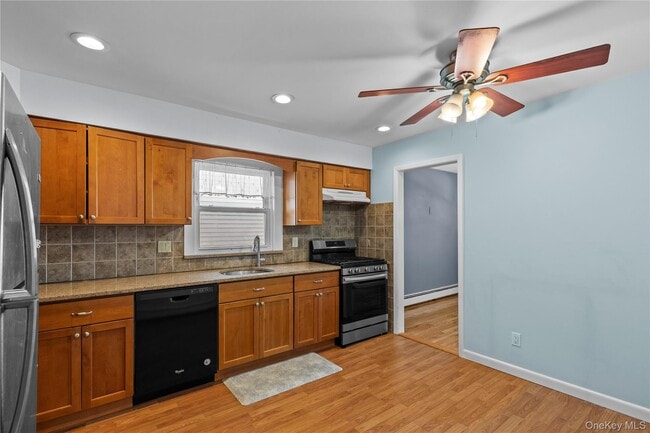 Building Photo - 538 W Hudson St