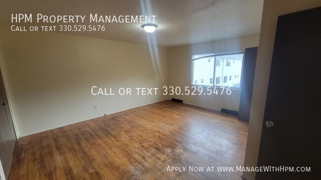 Building Photo - 1690 Karg Dr
