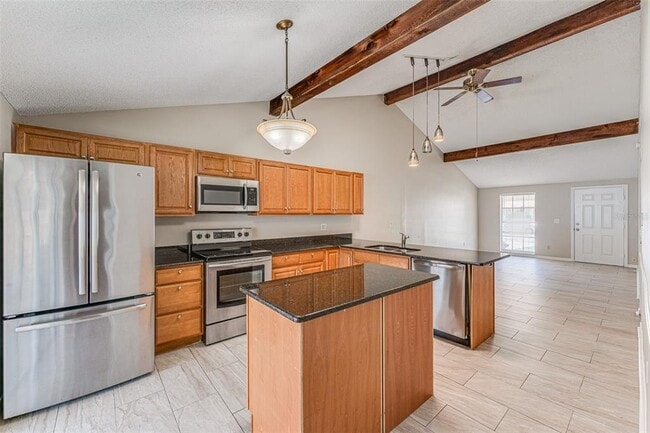 Building Photo - 16017 Woodpine Dr