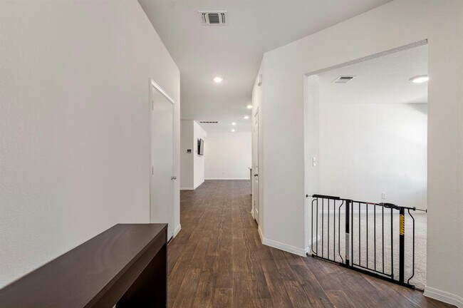 Building Photo - 19601 Abigail Fillmore Rd