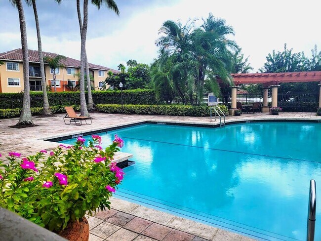 Building Photo - 4167 N Haverhill Rd