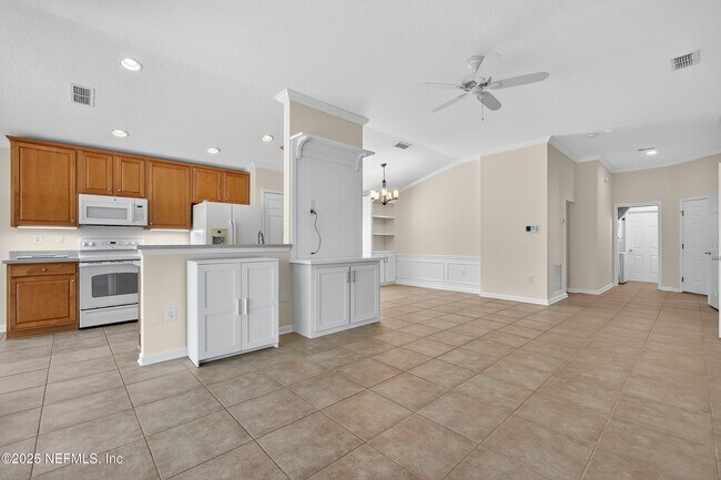 Building Photo - 8986 Tropical Bend Cir