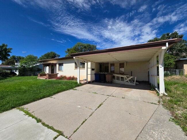 Building Photo - 1509 42nd St