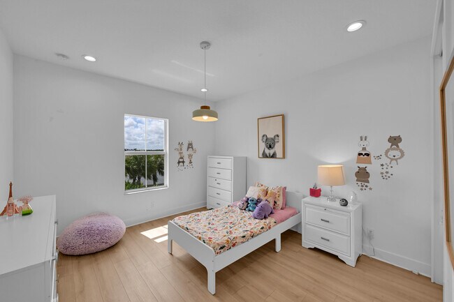 Building Photo - 12554 Nautilus Cir