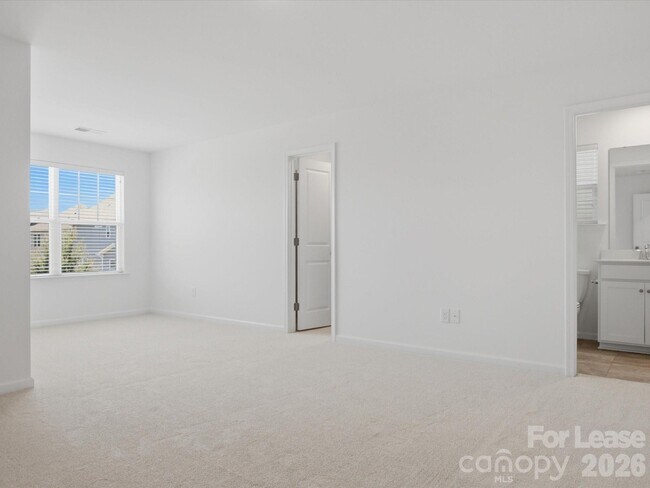 Building Photo - 1012 Whipcord Dr
