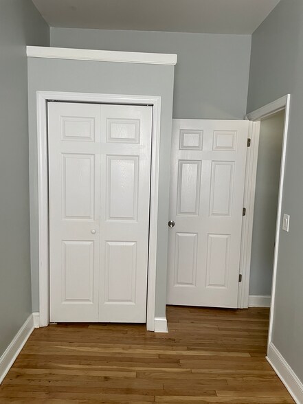 BEDROOM 1 - 516 Monastery Pl