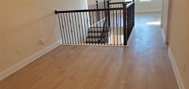 Building Photo - 908 Foxglove Dr