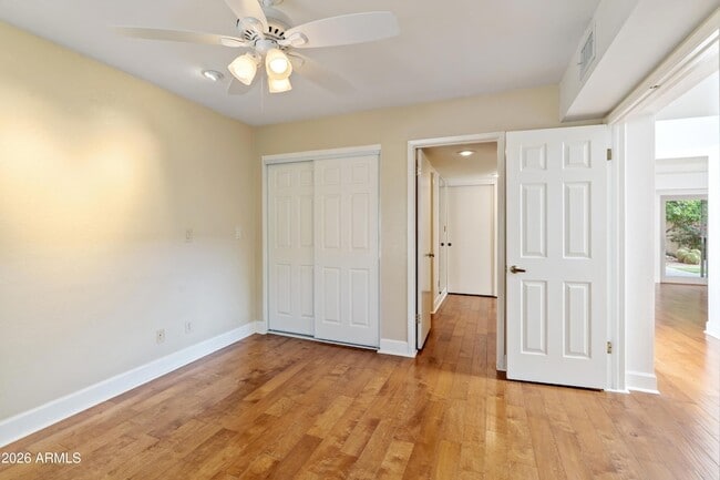 Building Photo - 10077 E Calle De Cielo Cir