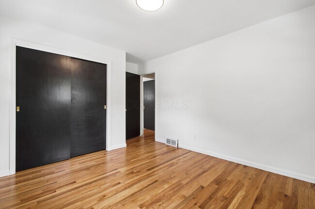 Building Photo - 1701 Moreland Dr