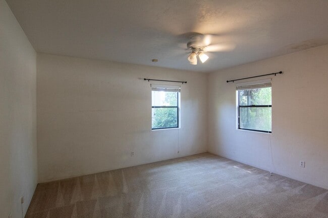 Building Photo - Spacious Custom Redding Home with Characte...