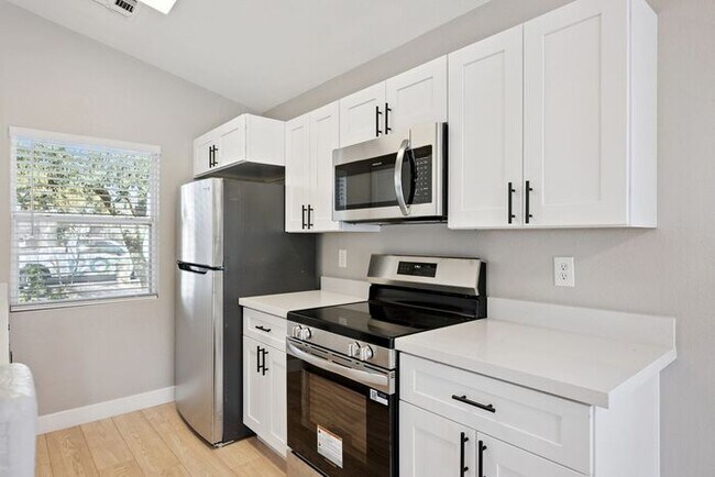 Building Photo - 11545 E Contessa St