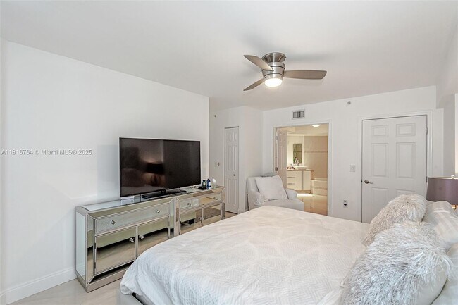 Building Photo - 6301 Collins Ave