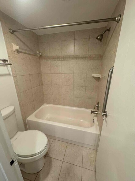 Building Photo - 3101 S Manchester St