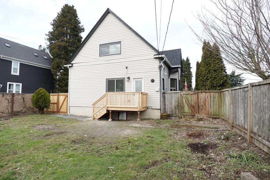 Building Photo - 3104 S 7th St