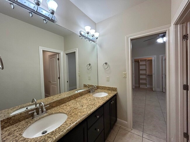 Building Photo - 3335 Hagen Lp