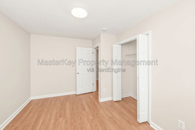 Building Photo - 6307 Forest Ridge Dr