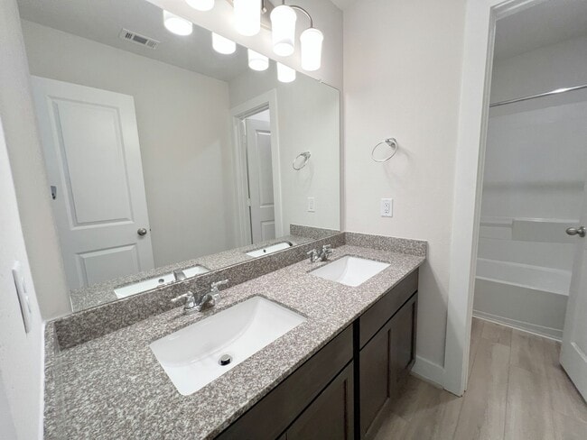 Building Photo - 7002 Cedar Breeze Ct