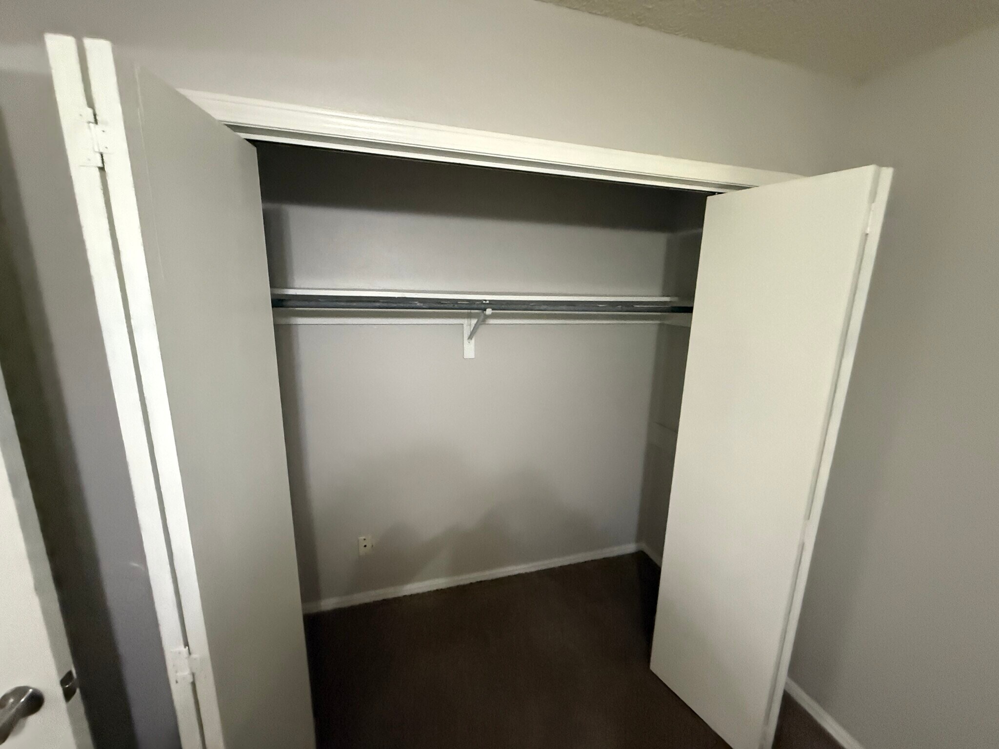 Building Photo - 828 Hardy Springs Cir